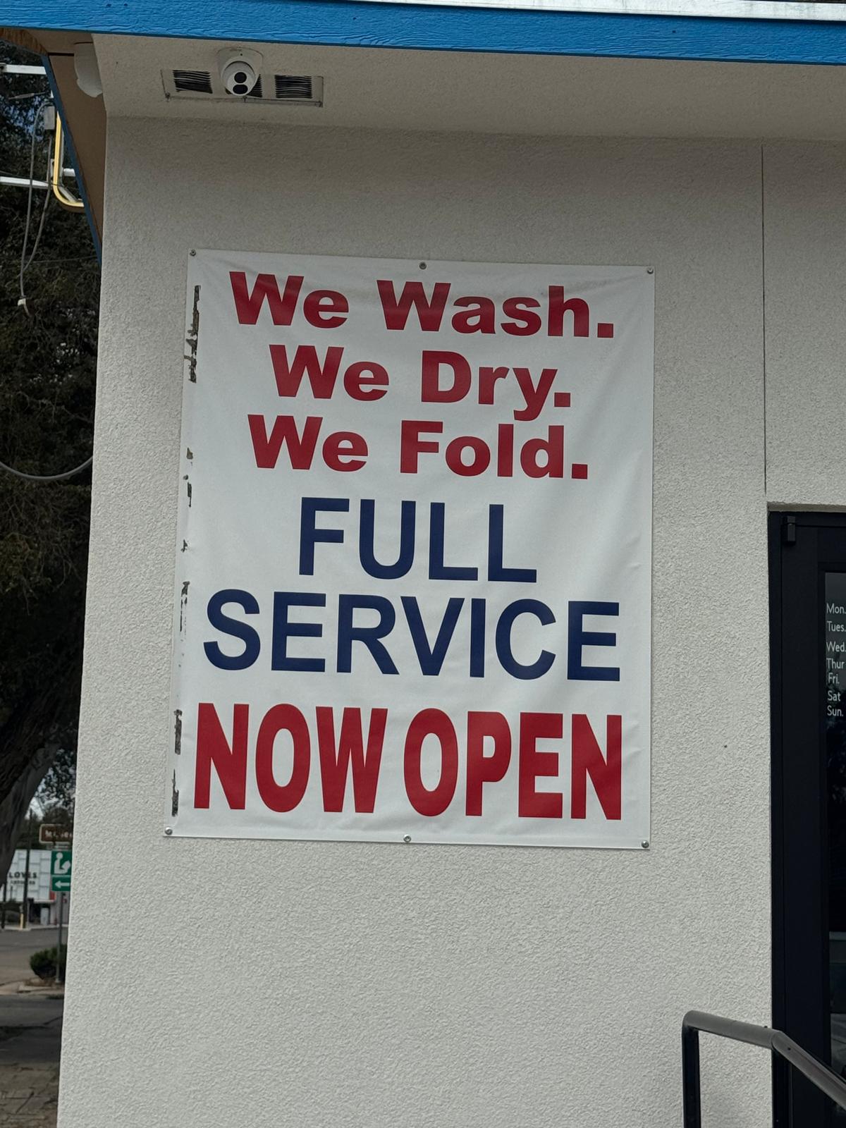 Laundromat gallery 12